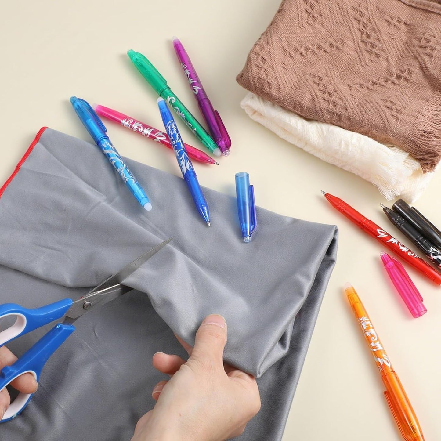 Hpmjz 16pcs Heat Erasable Pens for Fabric, Fabric Marking Pens Fabrics Markers No Ghost Lines, Disappearing Ink for Precise Marking for Quilting Sewing Embroidery DIY Dressmaking Fabrics Tailors Chalk