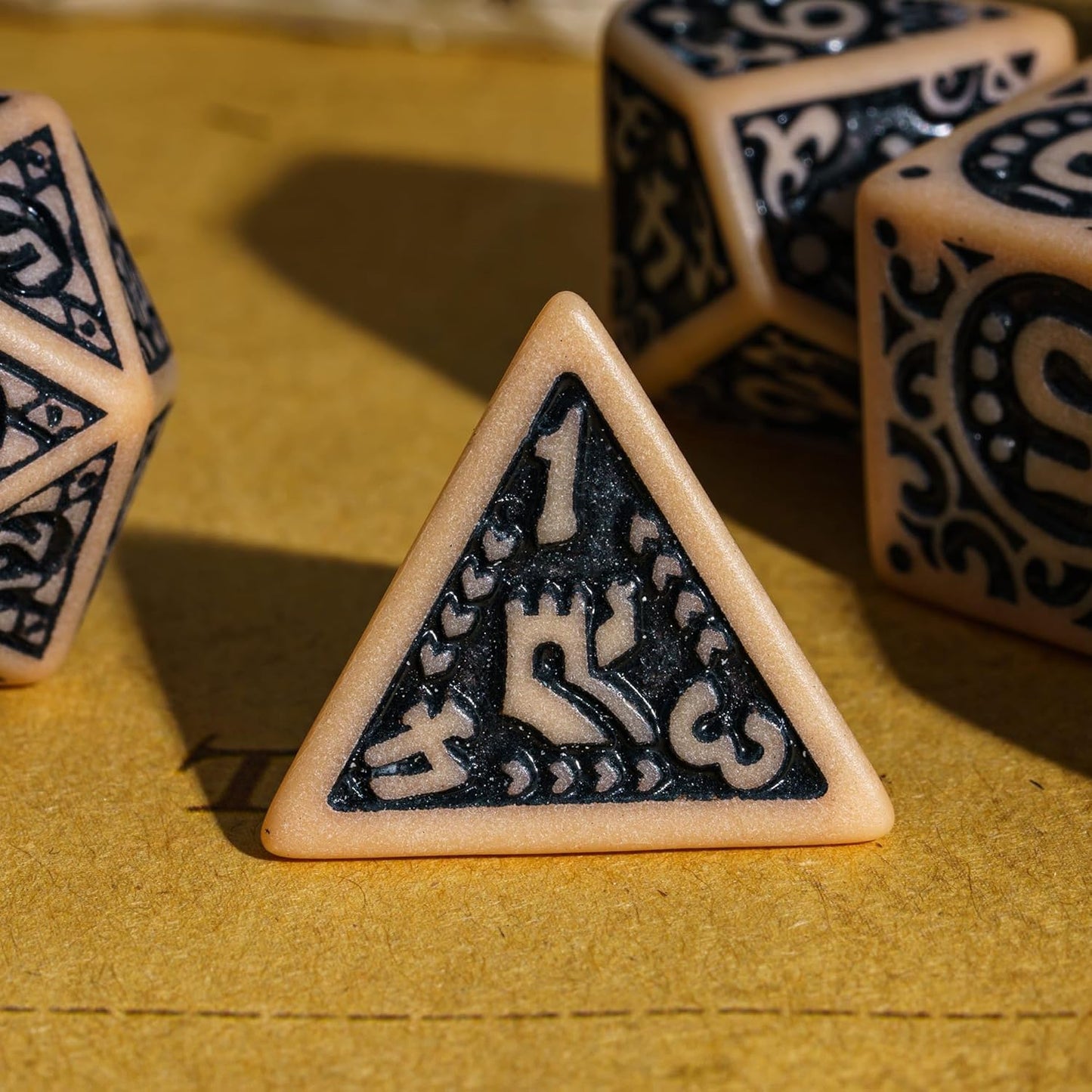 7-Die DND Dice Set New Pattern Polyhedral Dice Set with Leather Bag D&D Die for RPG Table Games(Brown Black)