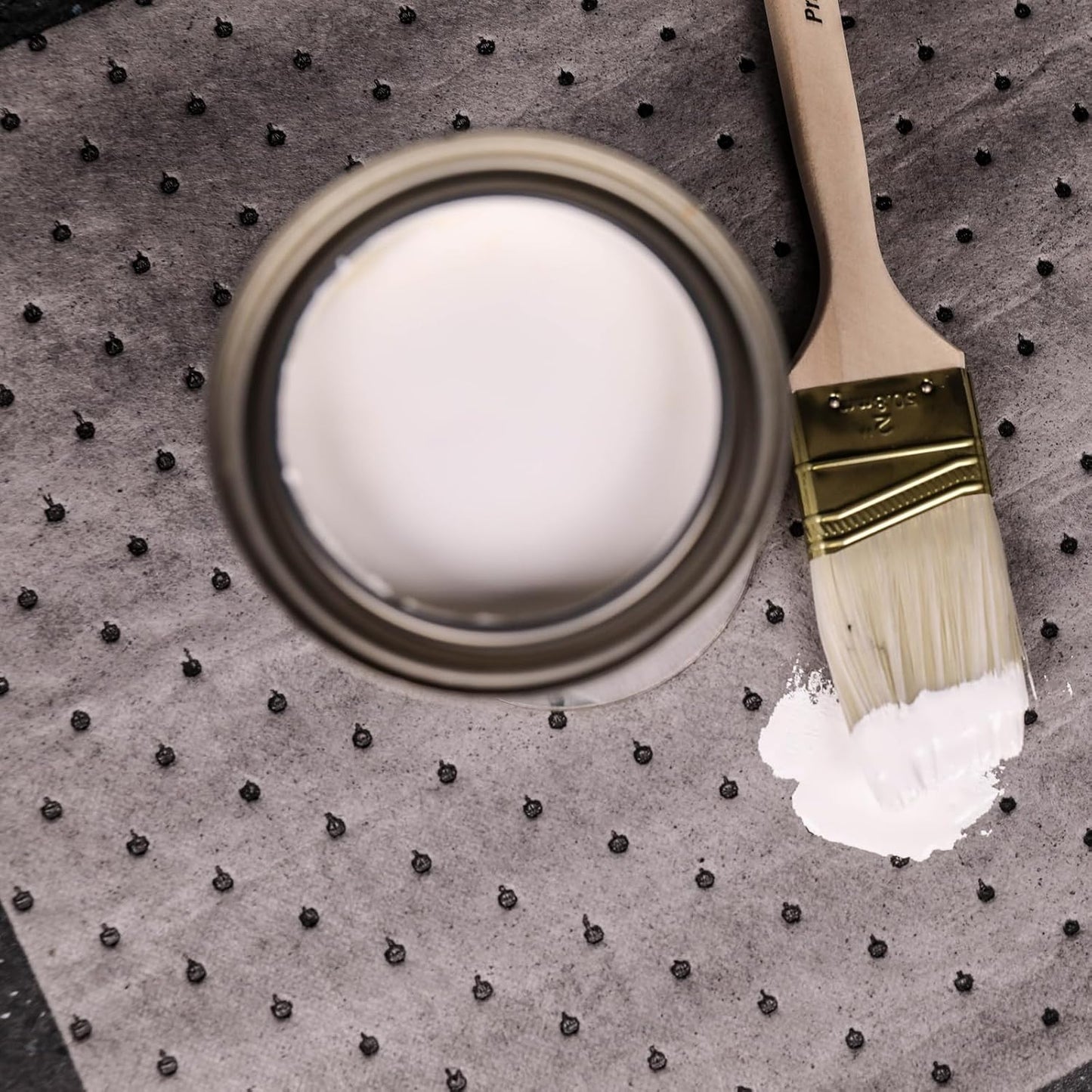 FlashDry - Universal Spill Absorbent Pads (100 Pads per Container) | 17.5” x 13.5” x 2mm Oil and All Purpose Premium Liquid Pads Packed in a Convenient Sturdy Dispensing Box (1)