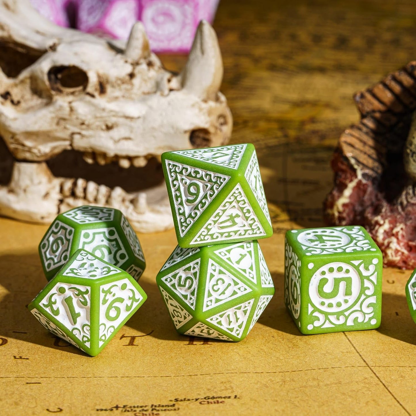 7-Die DND Dice Set New Pattern Polyhedral Dice Set with Leather Bag D&D Die for RPG Table Games(Green White)