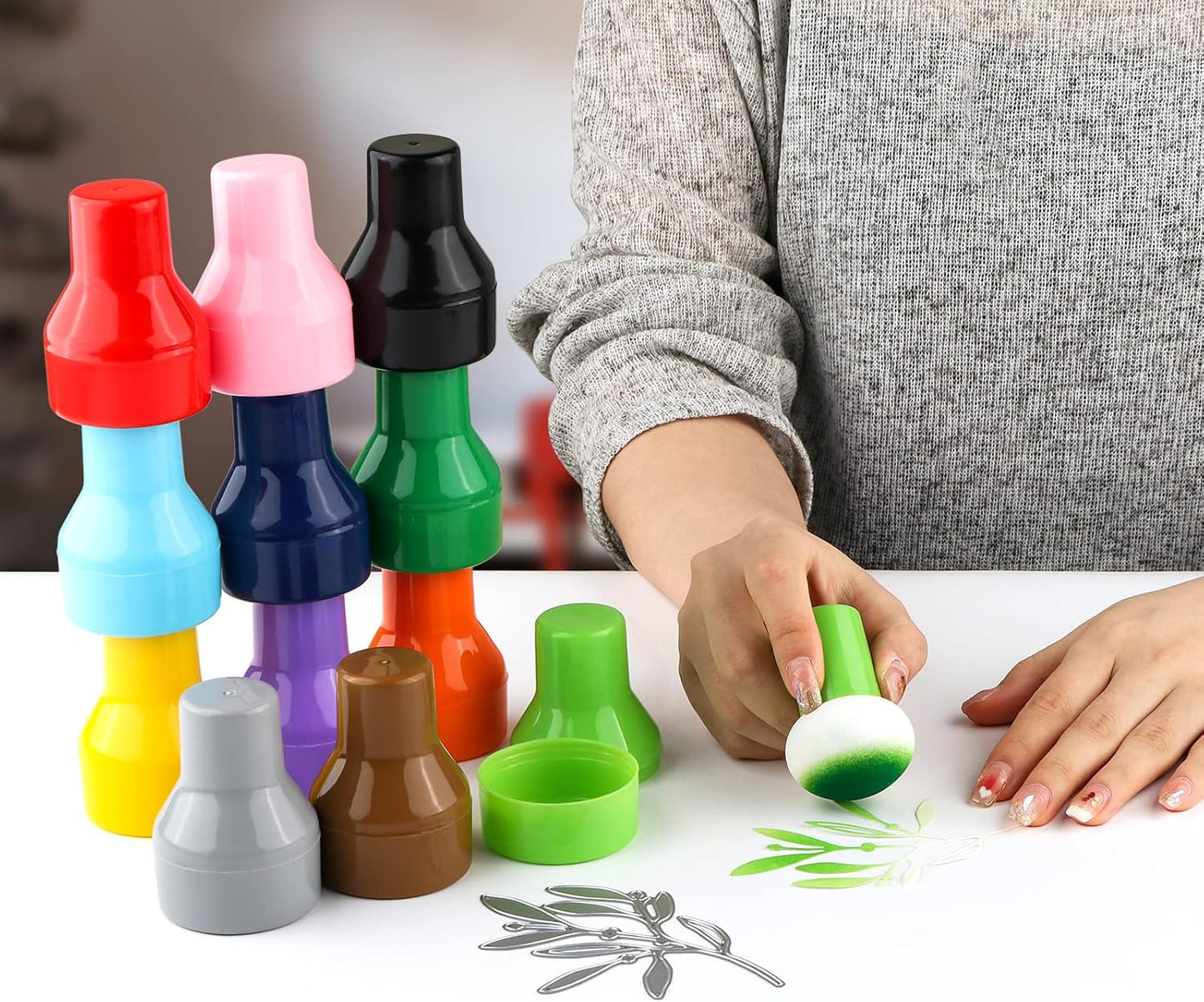 30PCS / Sets Ink Applicator with Storage Cases,Paper Pouncers for Direct Ink Application On Crafts Projects Easily,Inking Sponge for Stamp Ink Distressing, Blending Card Making Crafting Tools