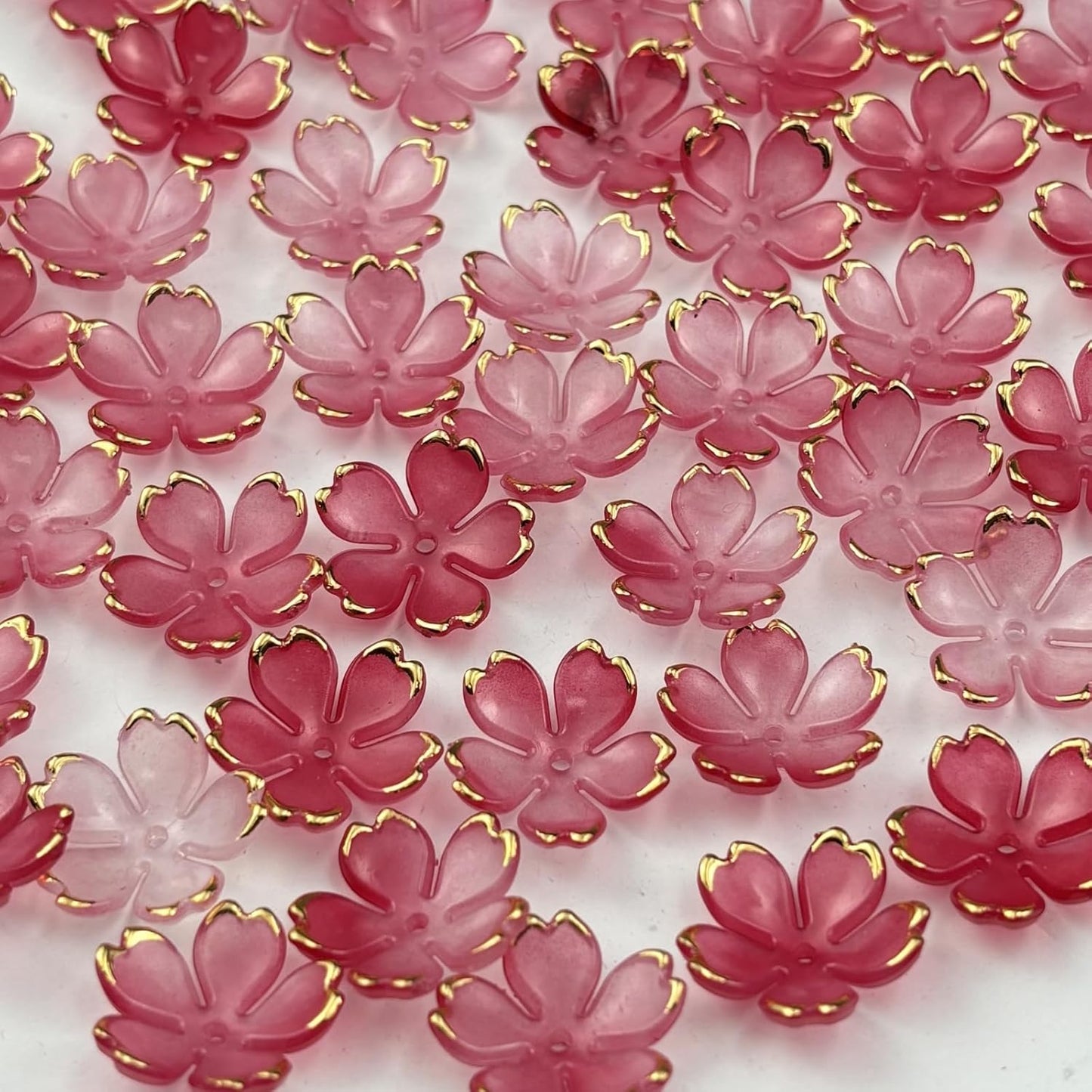 100pcs Acrylic Flower Beads, 19mm Cherry Blossom Plastic Gradient Flower Spacer Beads for DIY Crafts Bracelet Necklace Earrings Jewelry Making(Red)