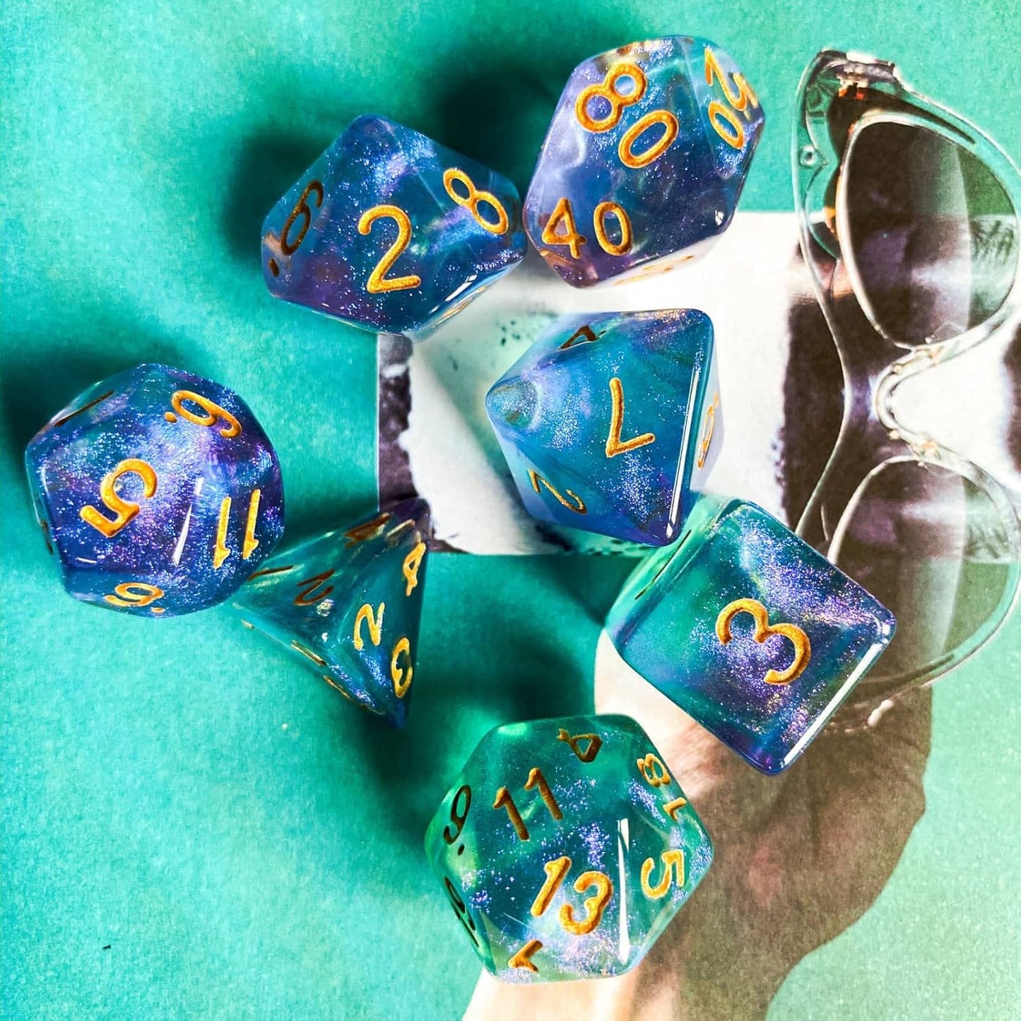 7-Die DND Dice Set Polyhedral Dice Set with a Leather Dice Bag, D&D Dice Set for Dungeons and Dragons, RPG Table Games (Purple Cyan/Glitter)