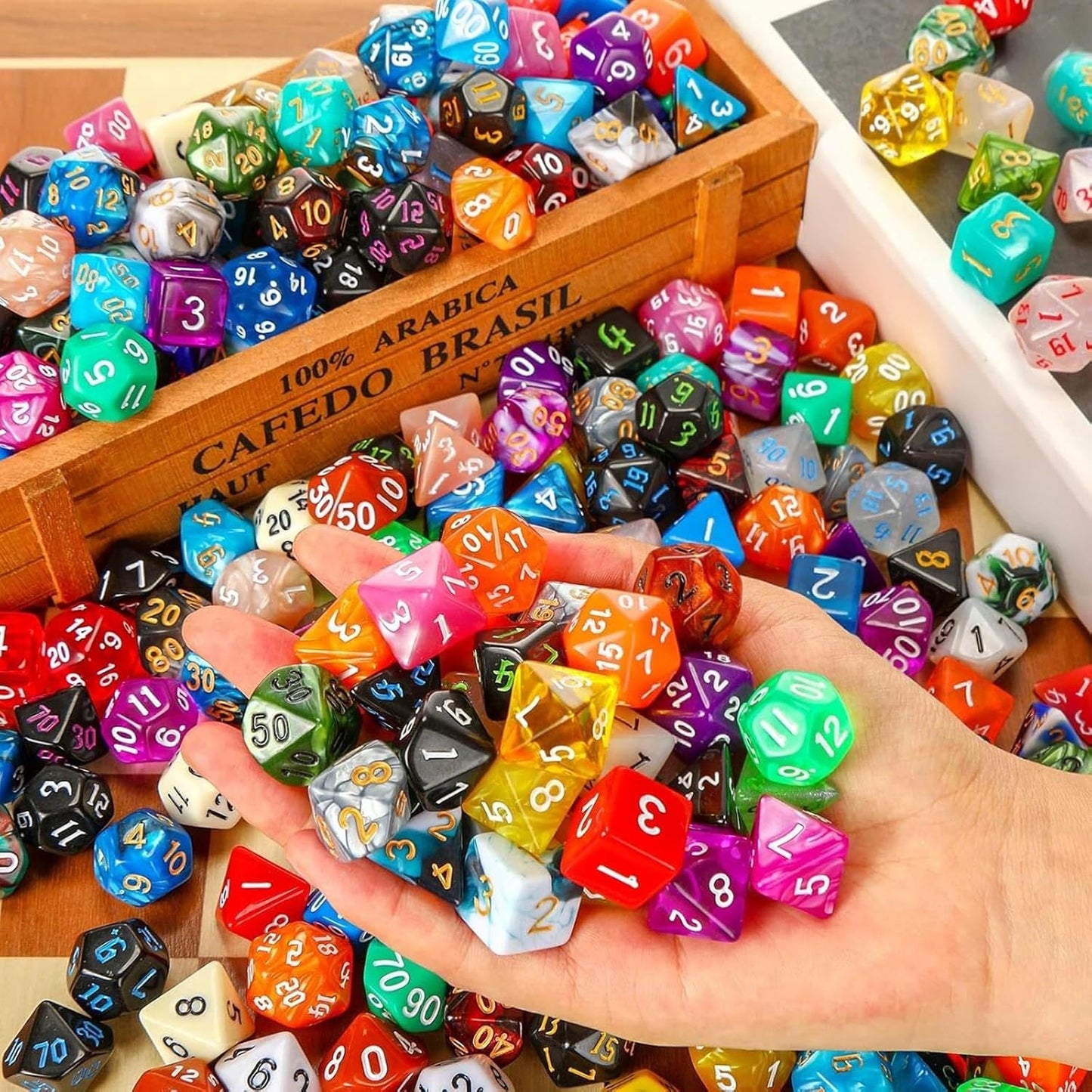 Yilloog 700 Pcs Compatible with DND Dice Sets Bulk Polyhedral Dice with Drawstring Bag Dice Multi Role Playing Table Game D4 D6 D8 D10 D% D12 D20 Compatible with Dungeons and Dragons (Assorted Style)