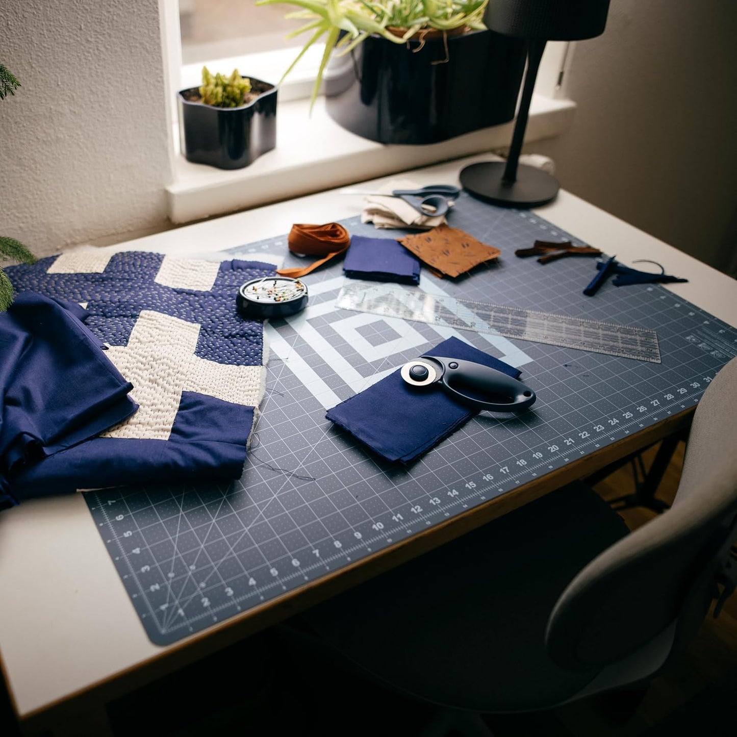 Fiskars Self Healing Cutting Mat with Grid for Sewing, Quilting, and Crafts - 24" x 36 Grid Lilac/Mountain Haze