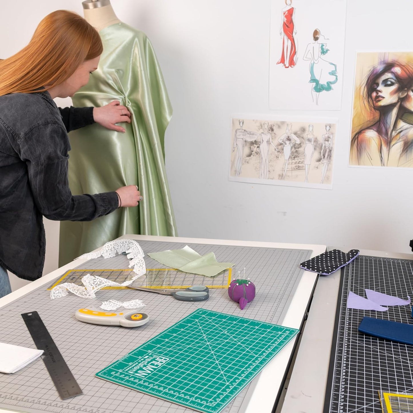 Breman Precision 12x18 Inch Self Healing Cutting Mat - 2-Sided 5-Ply PVC Green/Black Cutting Mats for Crafts, Sewing, Quilting and DIY Projects - Durable and Non-Slip Design with Precise Grid Lines