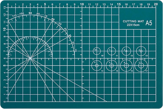 A5 Cutting Mat, Self Healing Sewing Mat, Craft Mat Double Sided 3-Ply Craft Cutting Board for Sewing Crafts Leather Fabric Scrapbooking Project Art Supplies, 8.6“ x 5.9”, Green