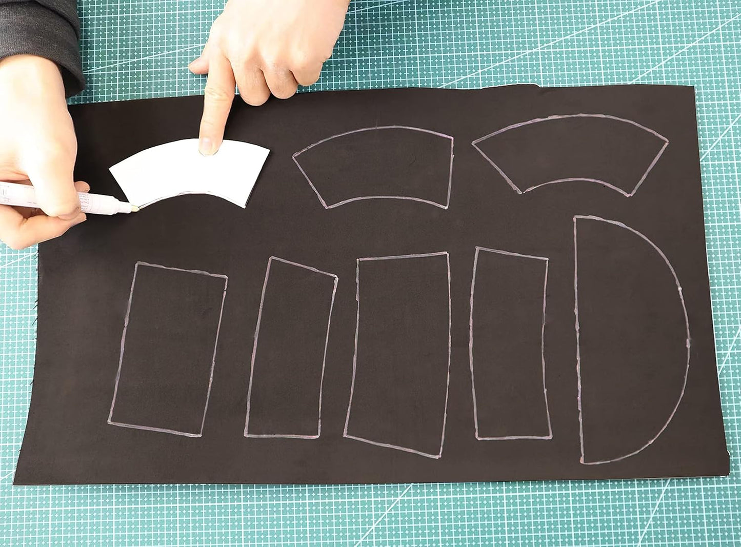 OISAKLD EVA Foam 2mm-10mm 13.7"×39" Craft Foam Sheet 74 kg/m³ Cosplay Foam for Craft Model Cosplay 5mm