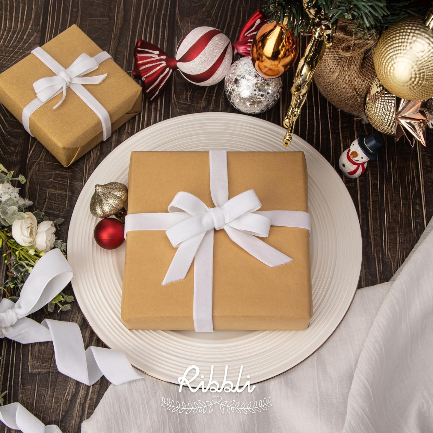 Ribbli Polyester White Velvet Ribbon,5/8 Inches Continuous10-Yard Spool,Christmas Ribbon for Gift Wrapping,Floral Bouquets, Home Decor