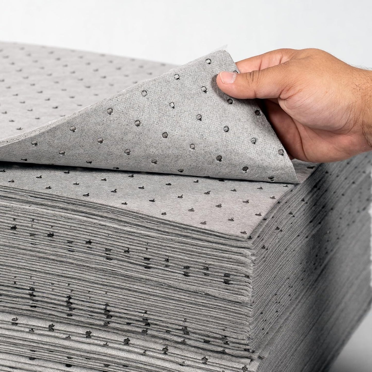 FlashDry - Universal Spill Absorbent Pads (100 Pads per Container) | 17.5” x 13.5” x 2mm Oil and All Purpose Premium Liquid Pads Packed in a Convenient Sturdy Dispensing Box (1)