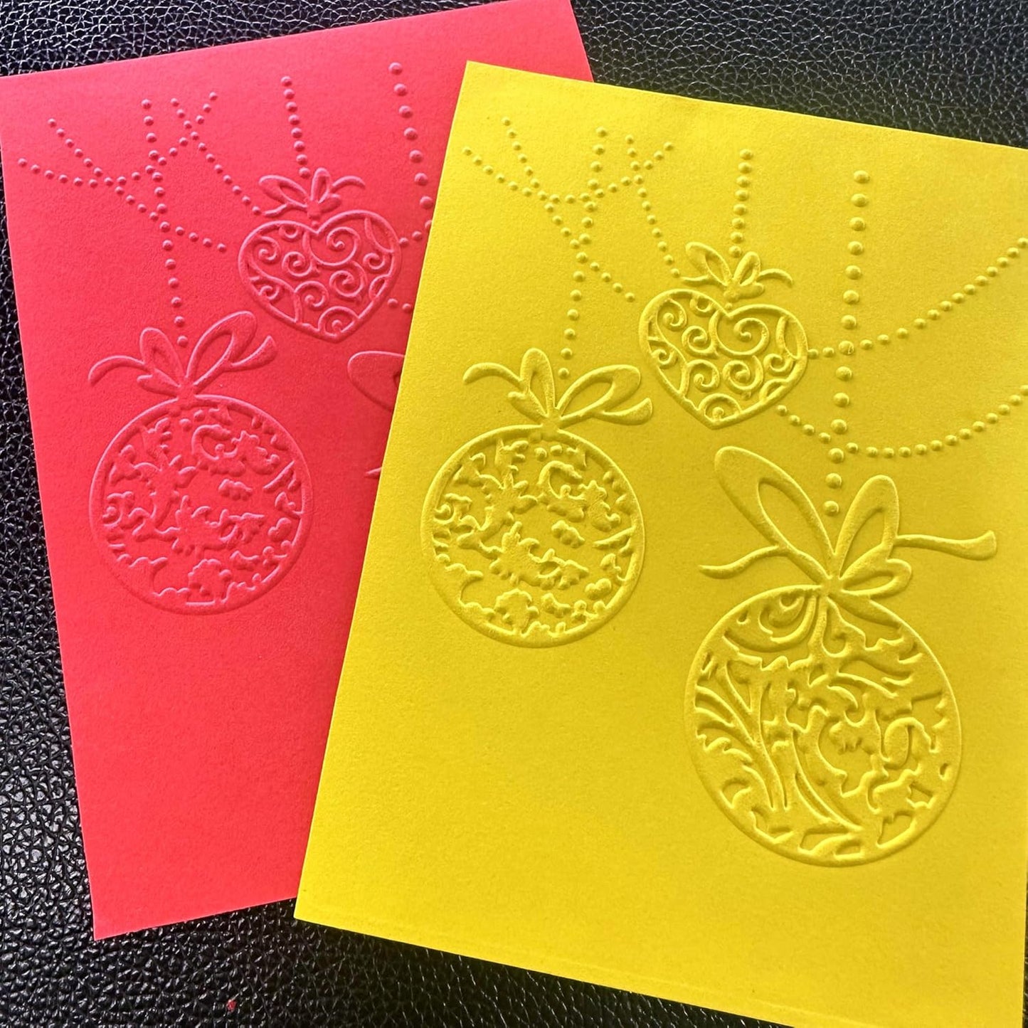 Arbuya Merry Christmas Baubles Plastic Embossing Folders for Card Making Xmas Balls Embossing Folder for Scrapbooking Pages Paper Crafting Clay Decoration