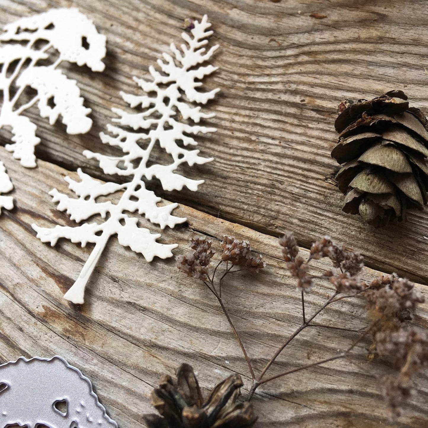 Mvchifay Cutting Dies Christmas Metal Stencils Scrapbooking Tool DIY Emboss Paper Card Making (Pine Trees-11x10cm)