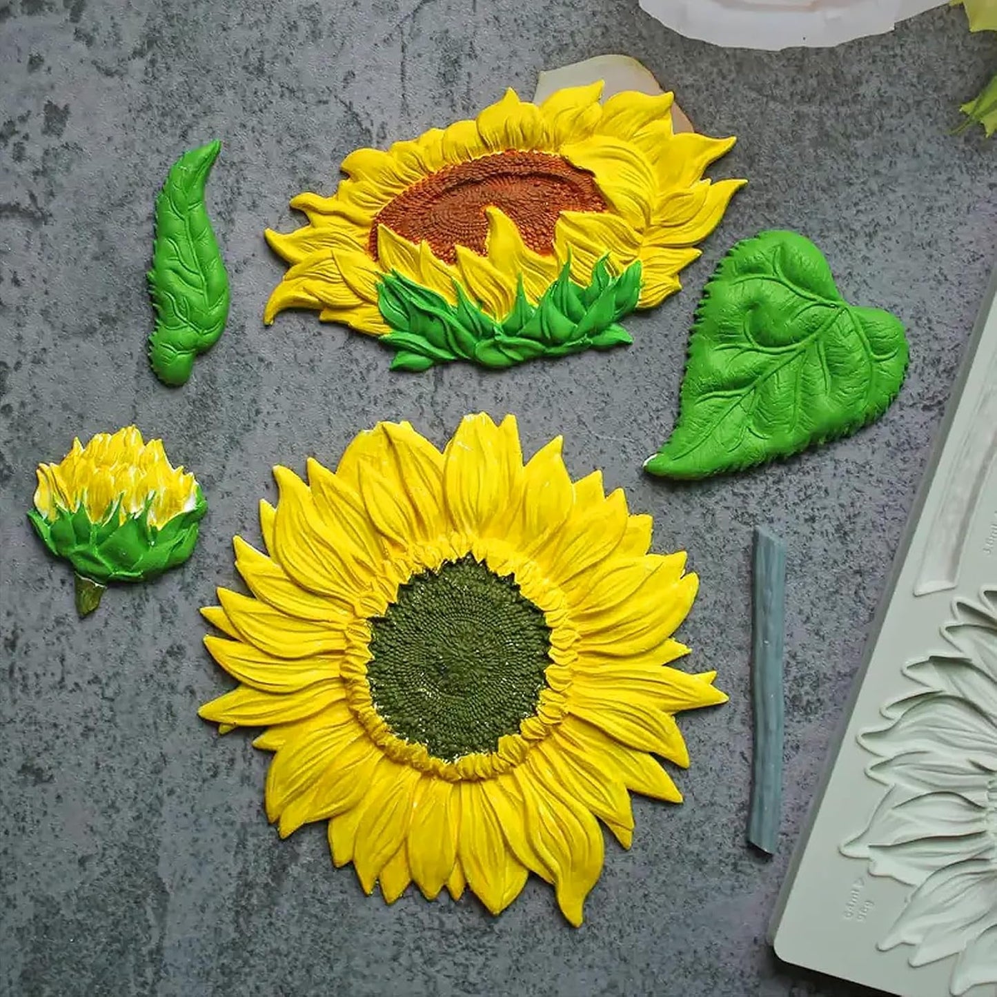 Oversized Sunflower Silicone Mold Leaves Cake Decoration Fondant Mold for Wedding,Birthday Party Cupcake Topper Chocolate Candy Cookies Mousse DIY Gypsum Soap UV Resin Polymer Clay Crafts