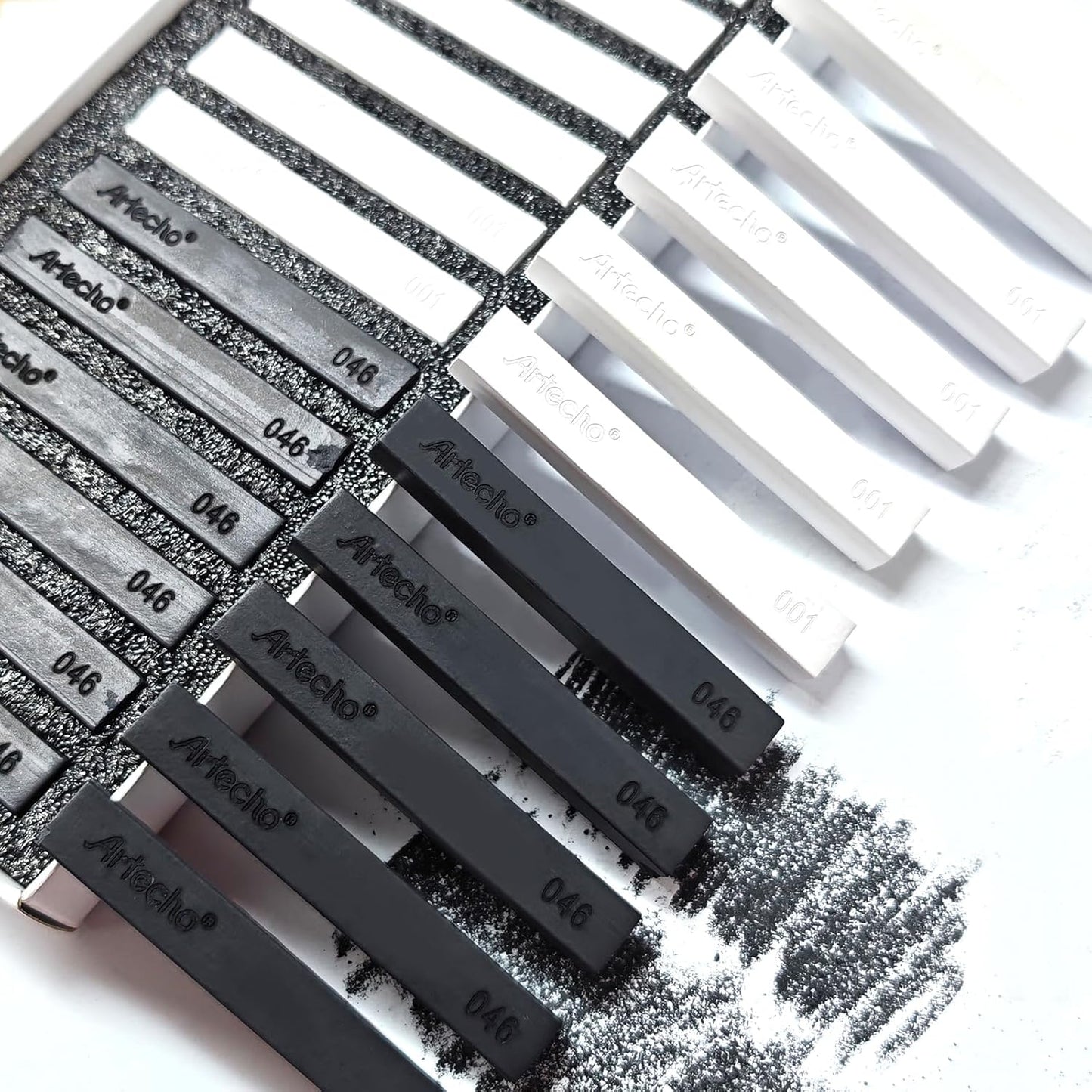 Artecho 12pcs Soft Pastels, 6 White and 6 Black Soft Pastels, Square Chalk for Drawing, Blending, Layering, Shading