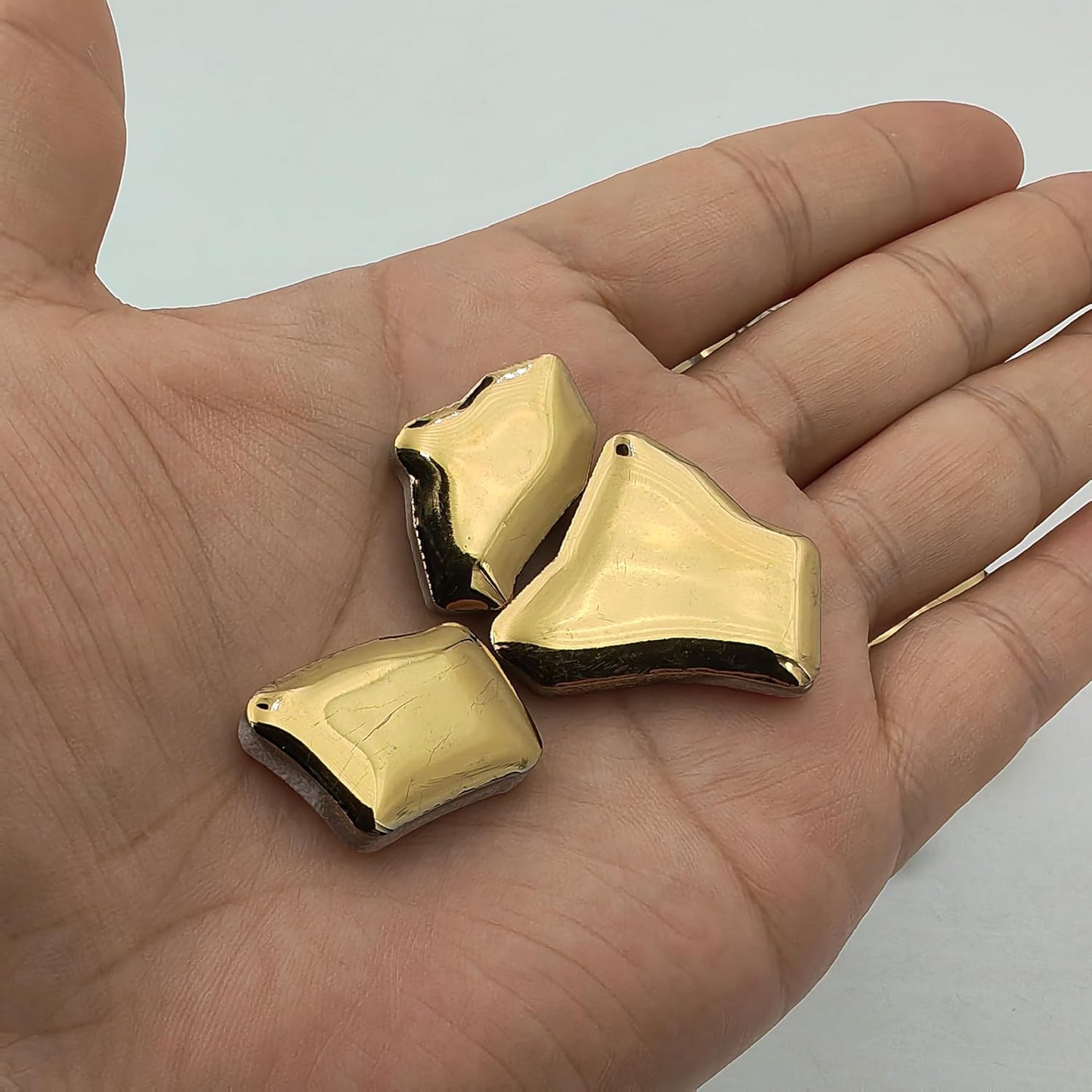 0.78"-1.57" Irregular Ceramics Mosaic Tiles,1.1LB Mosaic Pieces Stones for Home Decoration DIY Craft Plates Flowerpots Vases Cups Mosaic Making Supplies (Gold)