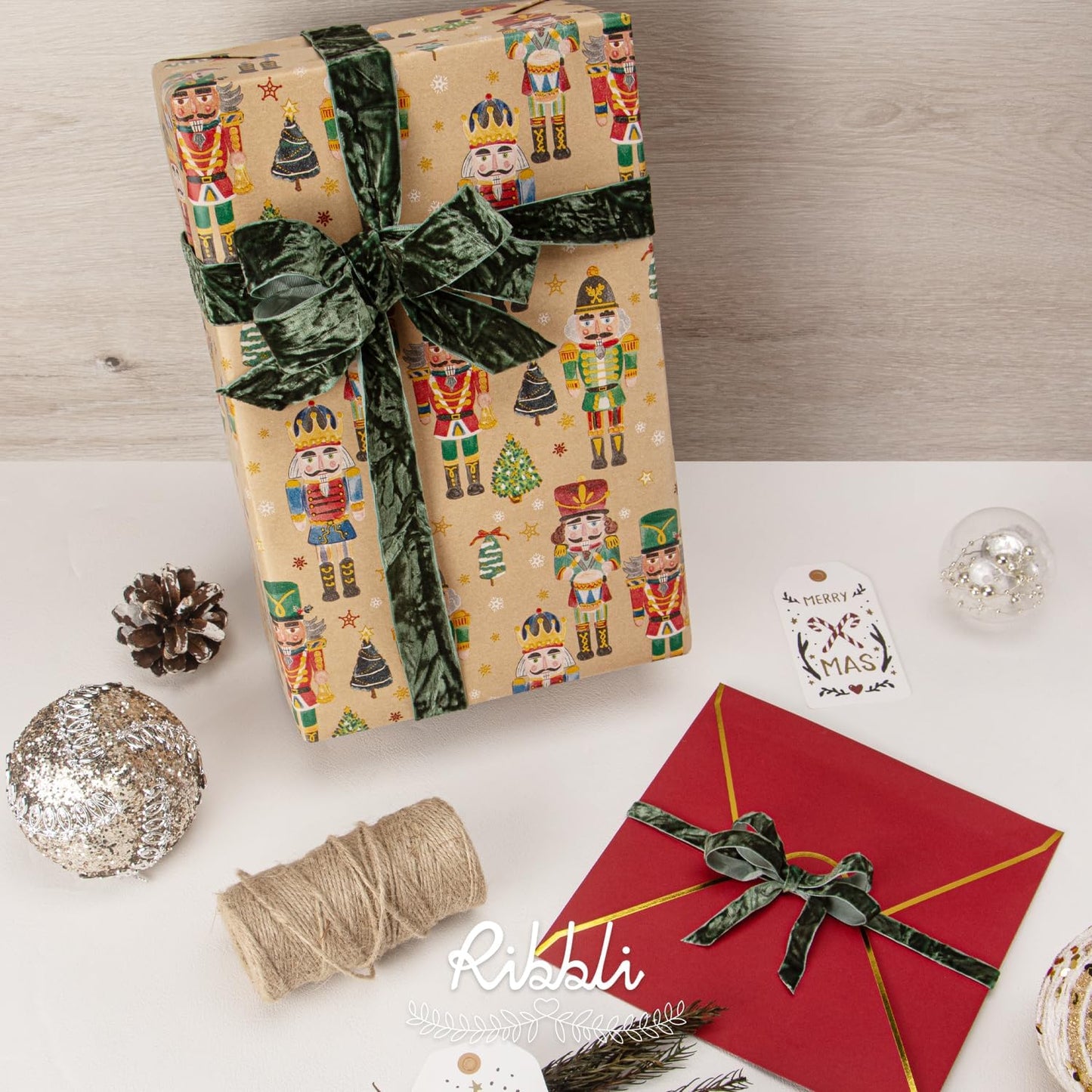 Ribbli Forest Green Velvet Ribbon 3/8 Inches Luxury Crinkled Green Christmas Ribbon for Gift Wrapping Crafts Home Decor-Continuous 10 Yard