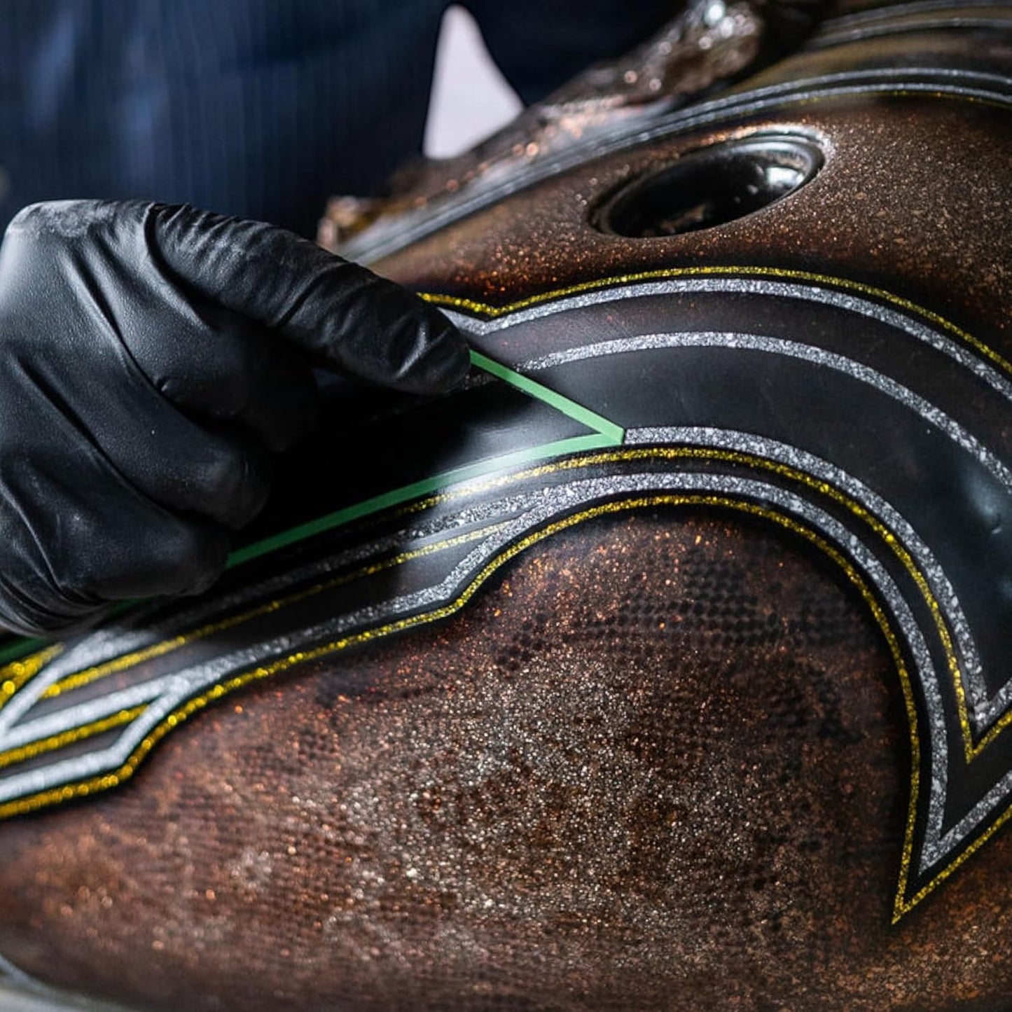 LiME LiNE Sprayable Metal Flake Paint Additive: Solvent Resistant Glitter for Automotive Custom Painting (Blue)