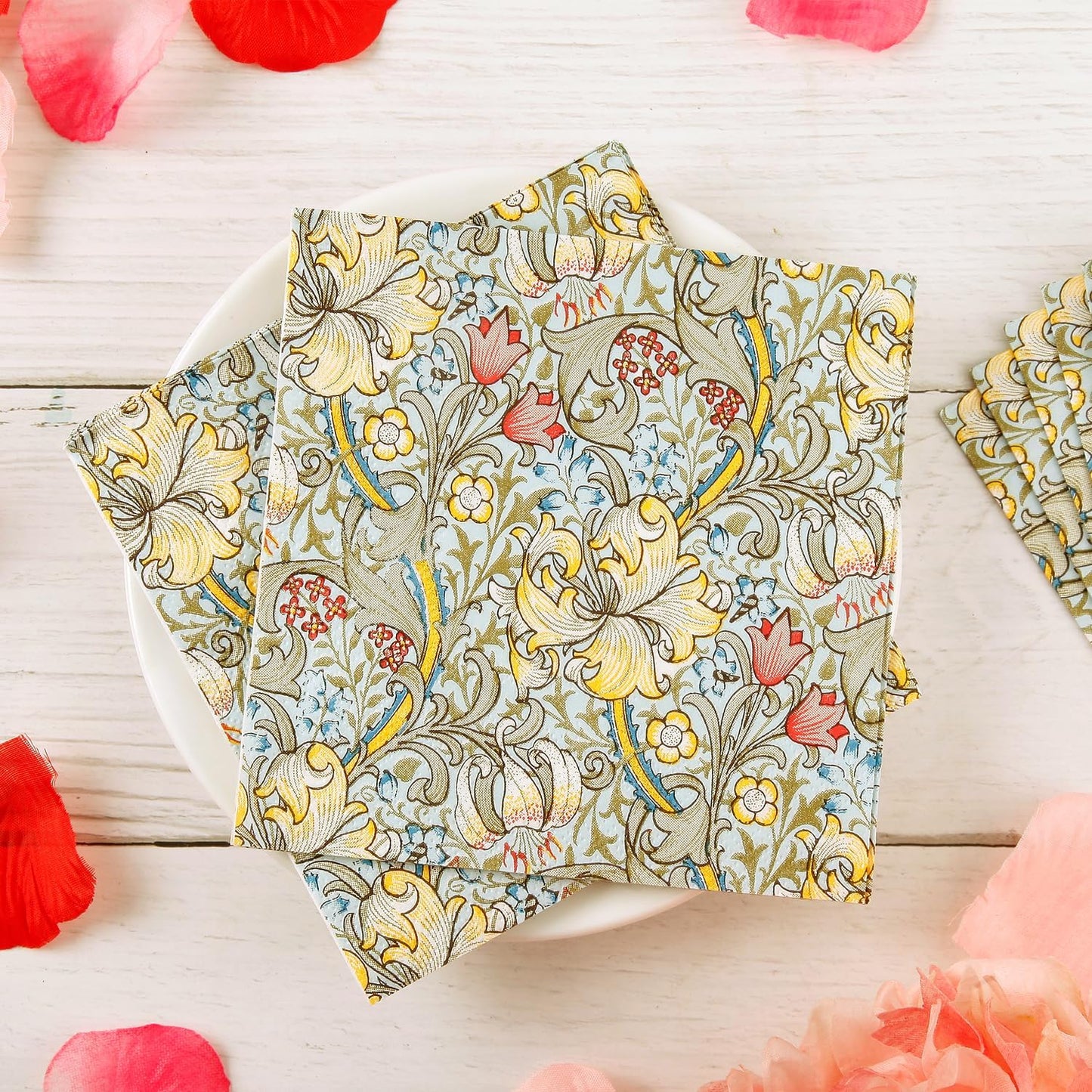 Quera 50 Pack William Morris Cocktail Napkins Golden Lily White Paper Napkins Beverage Napkins Disposable Paper Party Napkin Pack Decoration 5 "X 5"