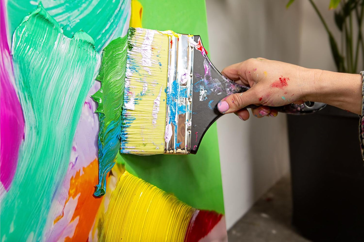 Liquitex Professional Heavy Body Acrylic Paint, 4.65-oz (138ml) Tube, Titanium White