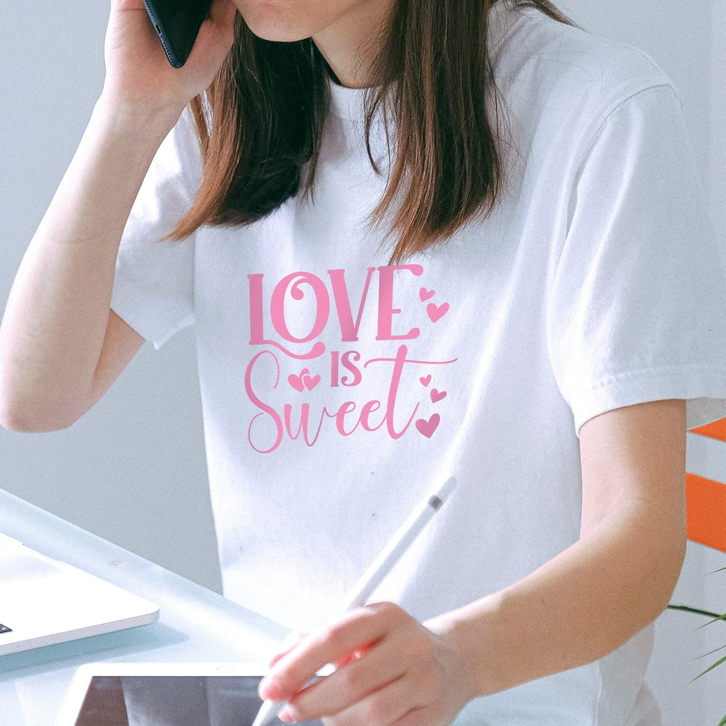 VINYL FROG Heat Transfer Vinyl Roll HTV Vinyl - 12" x5ft Pink Iron on Vinyl for T-Shirts, Heat Press Vinyl for DIY Craft Designs (Pink)