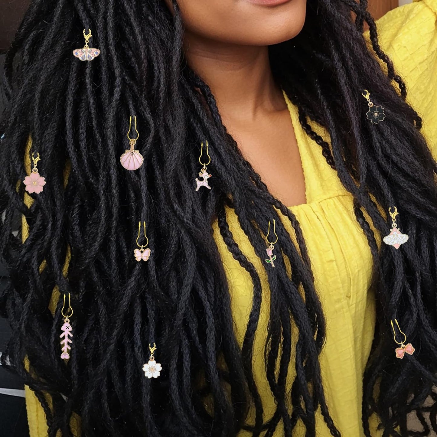 BEEFLYING 16Pcs Flower Stitch Marker Charms for Crocheting and Knitting, Alloy Enemal Crochet Knit Stitch Marker Pendant with Lobster Clasp for Sewing Quilting Handmade Jewelry