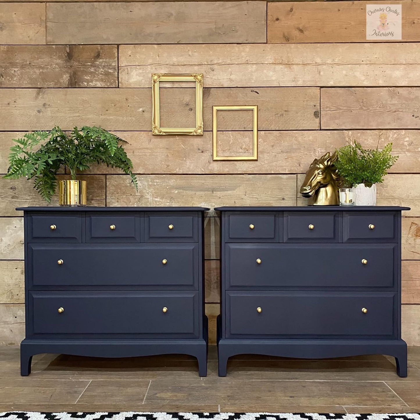 Dixie Belle Paint Company Chalk Finish Furniture Paint - In the Navy (16oz) - Matte Dark Navy Chic Chalk Mineral DIY Furniture Paint