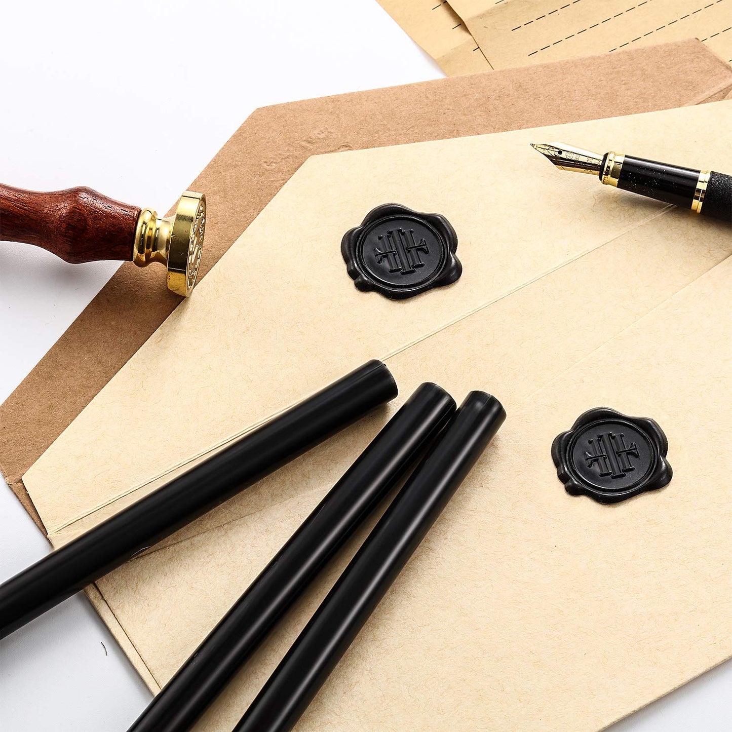 Nuanchu 15 Pcs Glue Gun Sealing Wax Sticks Retro Vintage Wax Sticks for Seal Stamp and Letter for Wedding Invitations Card Envelope Christmas Holiday Gift Ideas(Black)