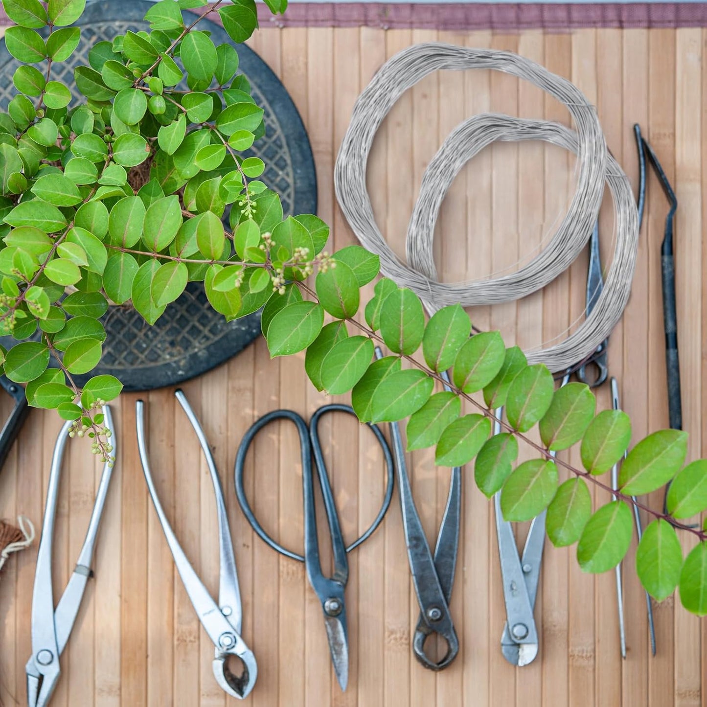 Zonon 100 ft 1/8 Inch Aluminum Armature Wire Metal Armature Bendable Aluminum Wire for Sculpting Dolls Floral Jewelry Making Weaving DIY Crafts, Silver