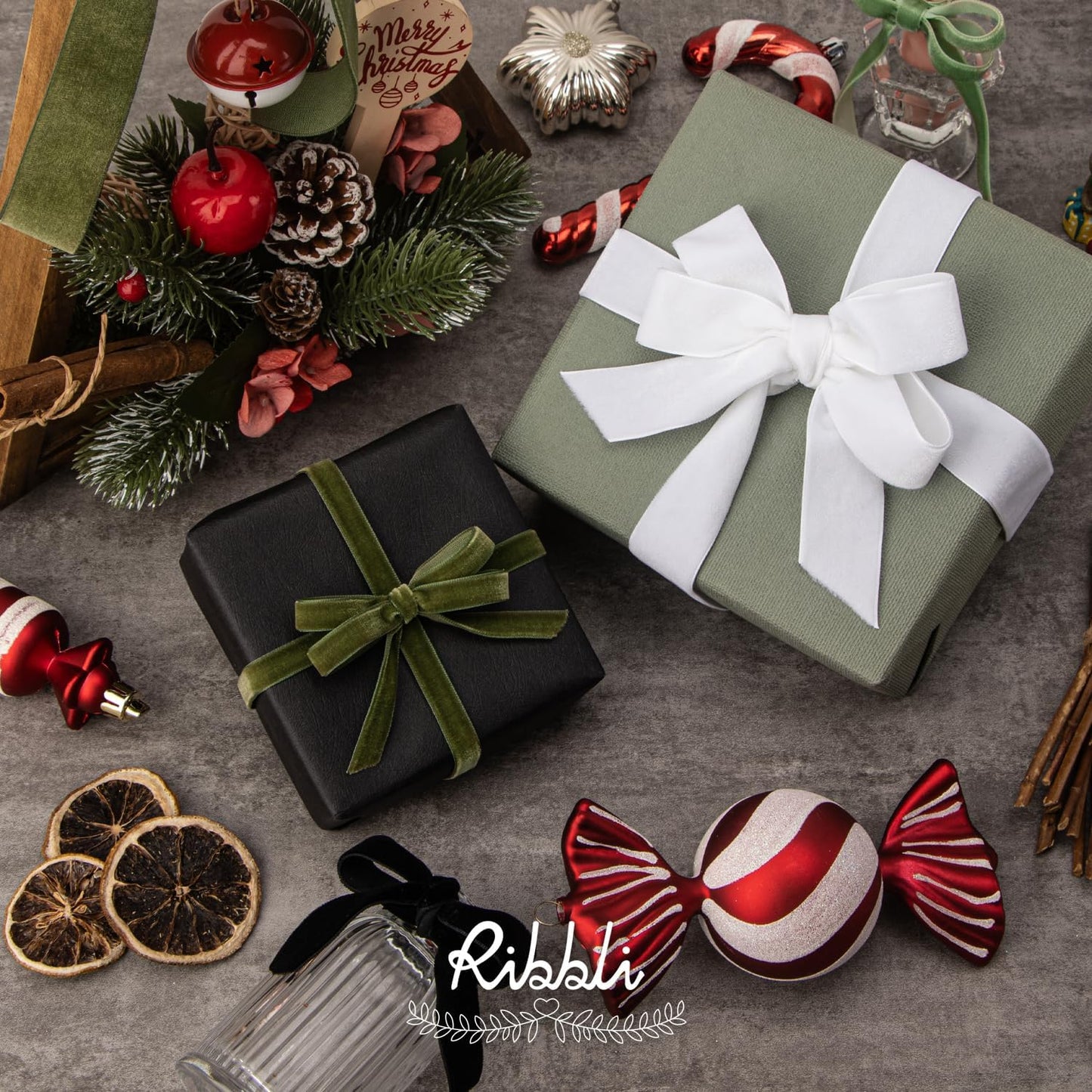 Ribbli Moss Green Velvet Ribbon,Polyester Velvet 3/8 Inches Continuous10-Yard Spool,Christmas Ribbon for Gift Wrapping,Floral Bouquets, Home Decor