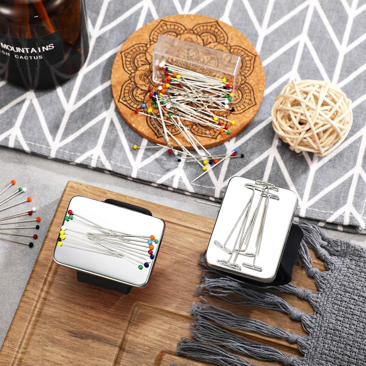 Magnetic Wrist Sewing Pincushion with 100 Pieces 1.5 Inch Ball Head Sewing Pins Set Wrist Magnetic Pin Holder Gift Supplies(Black)