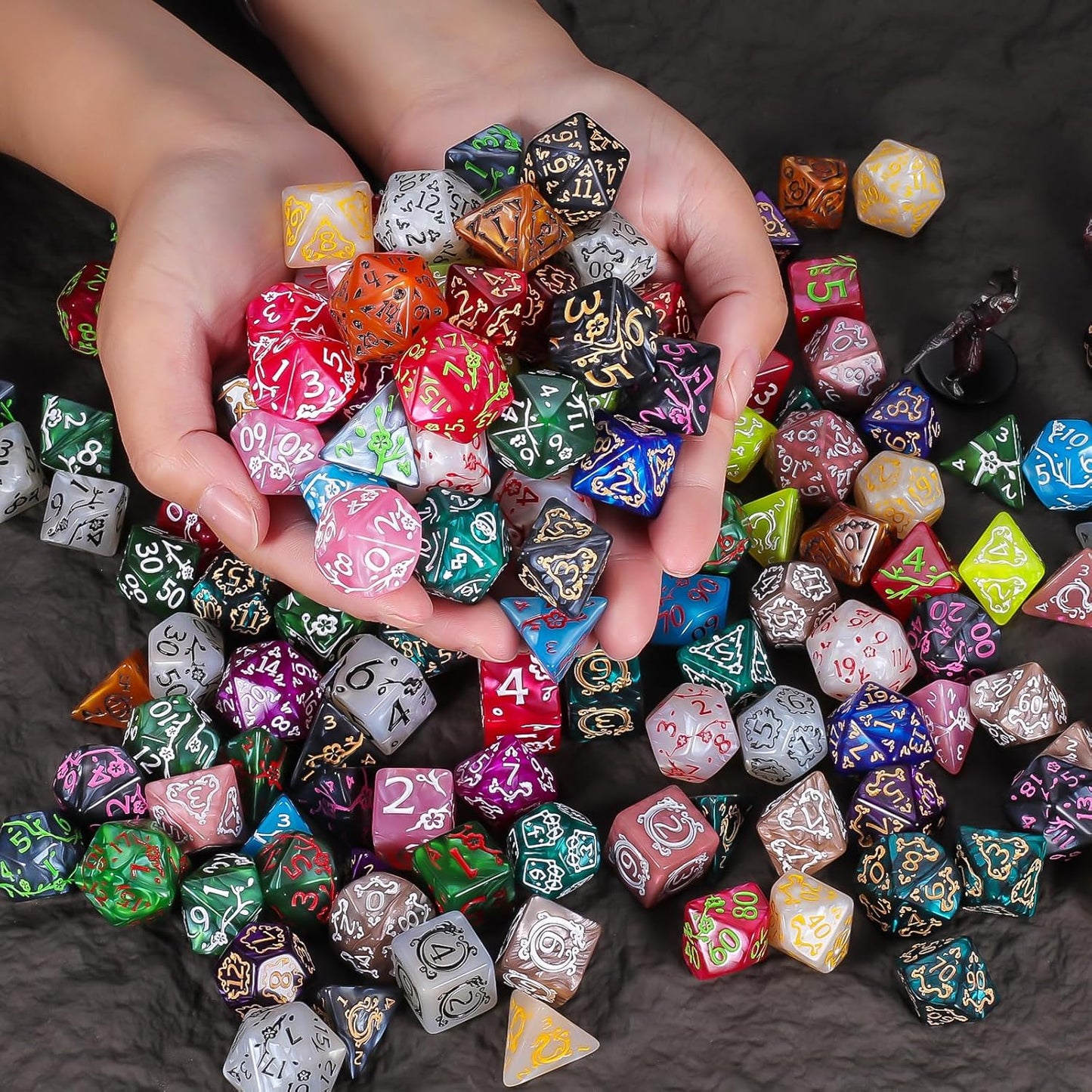 CiaraQ DND Dice Sets- 26 X 7 Polyhedral Dice (182pcs) with a Large Drawstring Bag, Multi-Color Engraved Gaming Dice for Dungeons and Dragons, Role Playing Table Game.