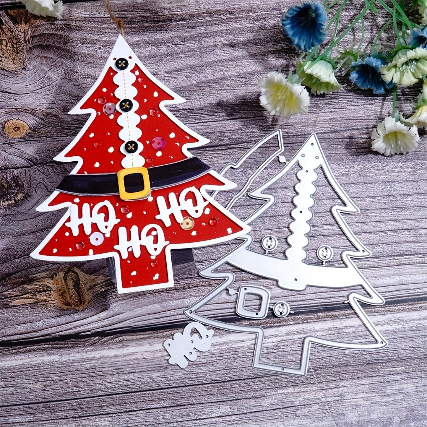Festivals Metal Cutting Die for Scrapbooking, Christmas Cut Stencils for DIY Scrapbook Photo Album Decorative Paper Card, Card Making Supplies, Embossing (Christmas Tree 5.1 x 4.4 in)