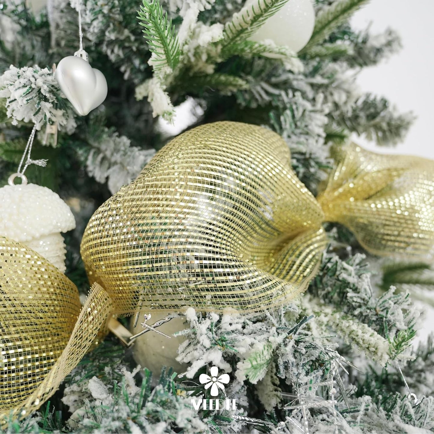 MEEDEE Champagne Deco Mesh 10 Inch Deluxe Wide Foil Metallic Mesh Premium Decorative Mesh Champagne Gold Mesh Ribbon for Christmas Tree, Wreaths, Garland, Gift Wrapping, Bows Making (30 Feet)