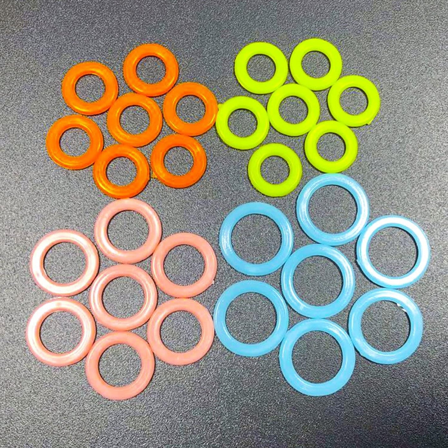 Hilsayum 240PCS Round Knitting Stitch Rings Plastic Crochet Stitch Markers with 10 Grid Storage Box Sewing Accessories