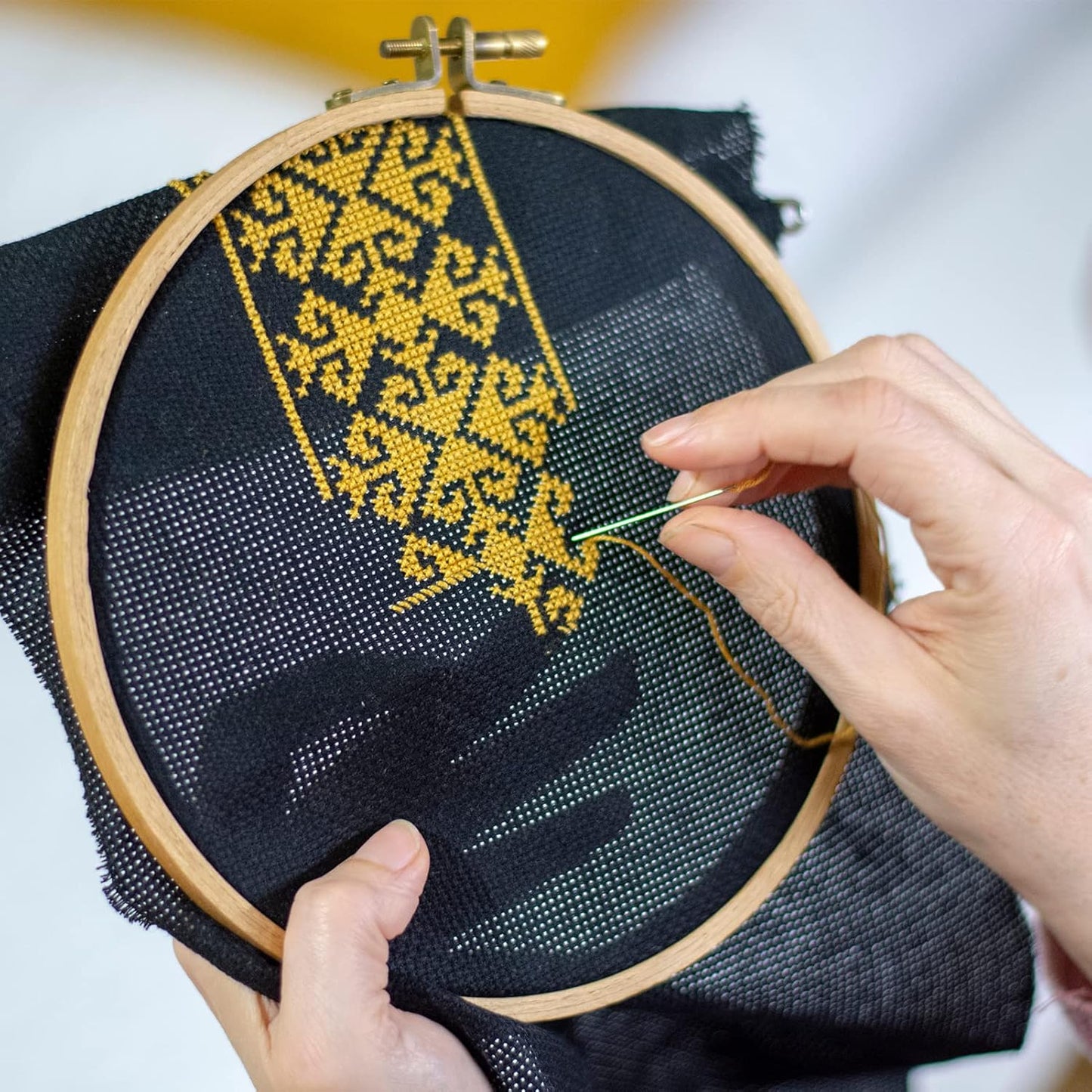 Similane 6 Pcs Cross Stitch Aida Cloth Embroidery Cloth Cross-Stitch Fabric 14 Count Black Aida Easy to use Embroidery Patterns Pictures 12 by 18-Inch