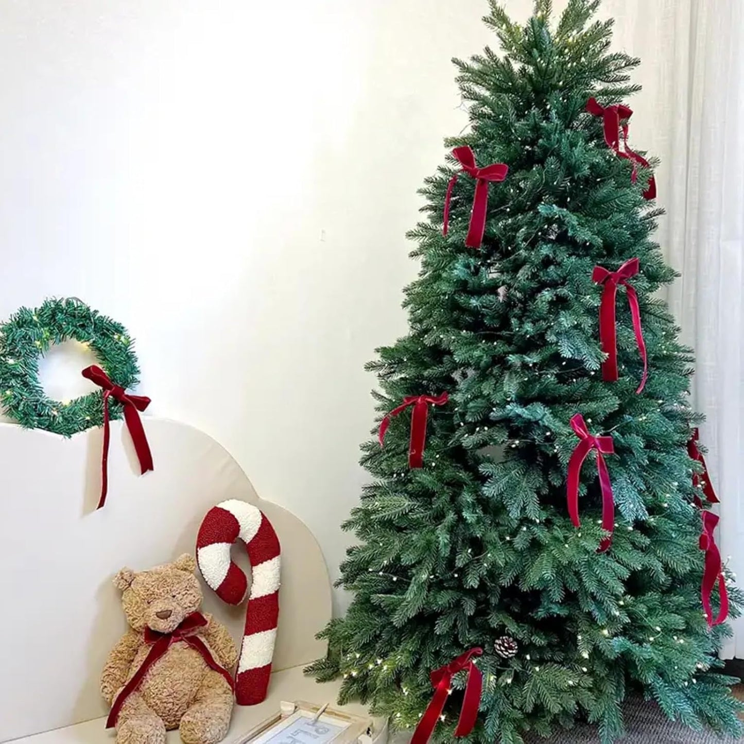 15 Yards Velvet Ribbon 1-1/2 Inch Single Face Red Velvet Ribbon Spool Prefect for Wedding, Ribbons for Gift Wrapping, Christmas Tree Ornaments Wreath Hair Bows, Ribbons for Crafts