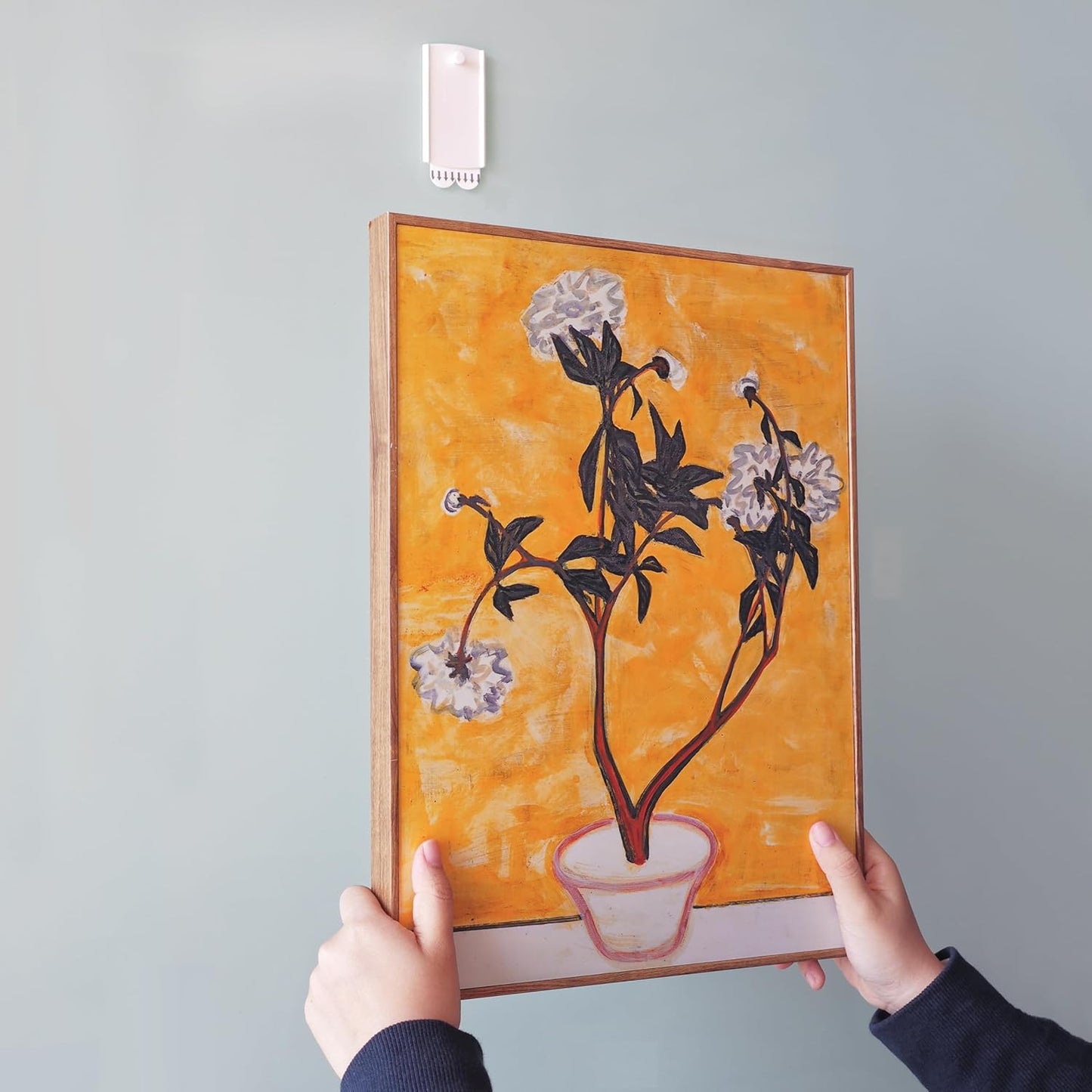 Large Universal Frame Hanger, 8 Picture Hangers, 12 Large Removable Adhesive Strips, Damage Free Picture Hanging Hooks Heavy Duty, No Nails Picture Hooks