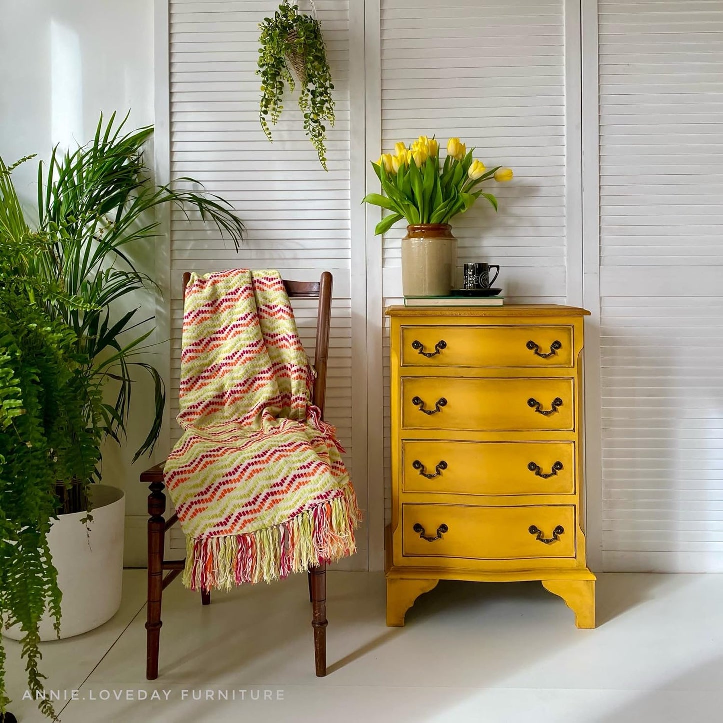 Dixie Belle Paint Company Chalk Finish Furniture Paint - Colonel Mustard (16oz) - Matte Retro Yellow Chic Chalk Mineral DIY Furniture Paint