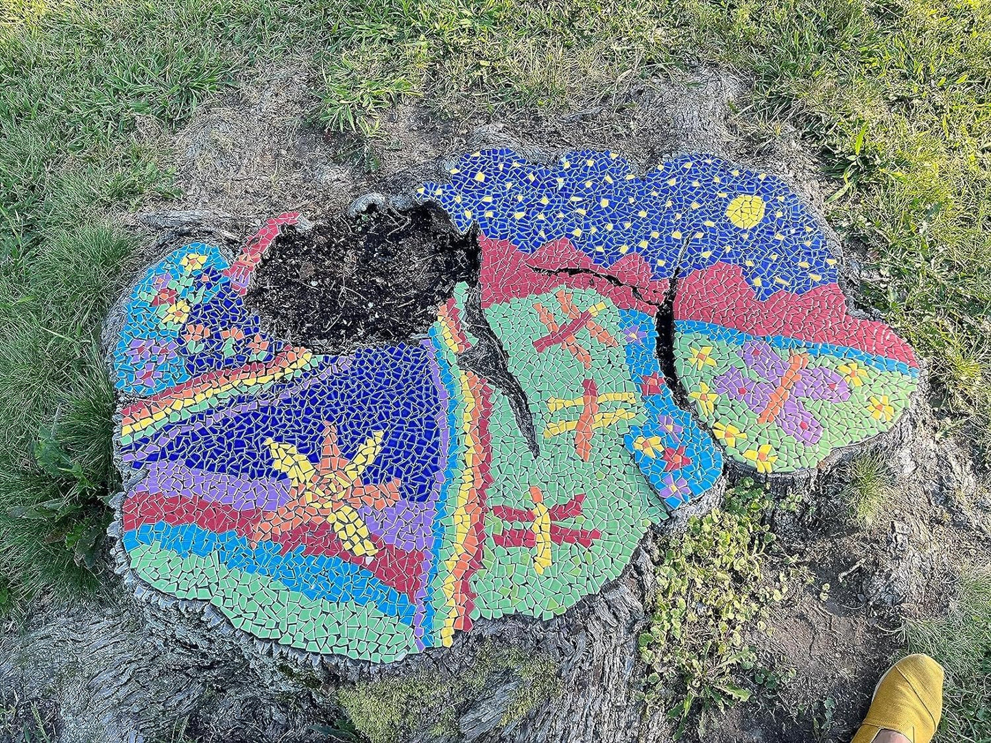 0.78"-1.57" Irregular Ceramics Mosaic Tiles,1.1LB Mosaic Pieces Stones for Home Decoration DIY Craft Plates Flowerpots Vases Cups Mosaic Making Supplies (Purple)