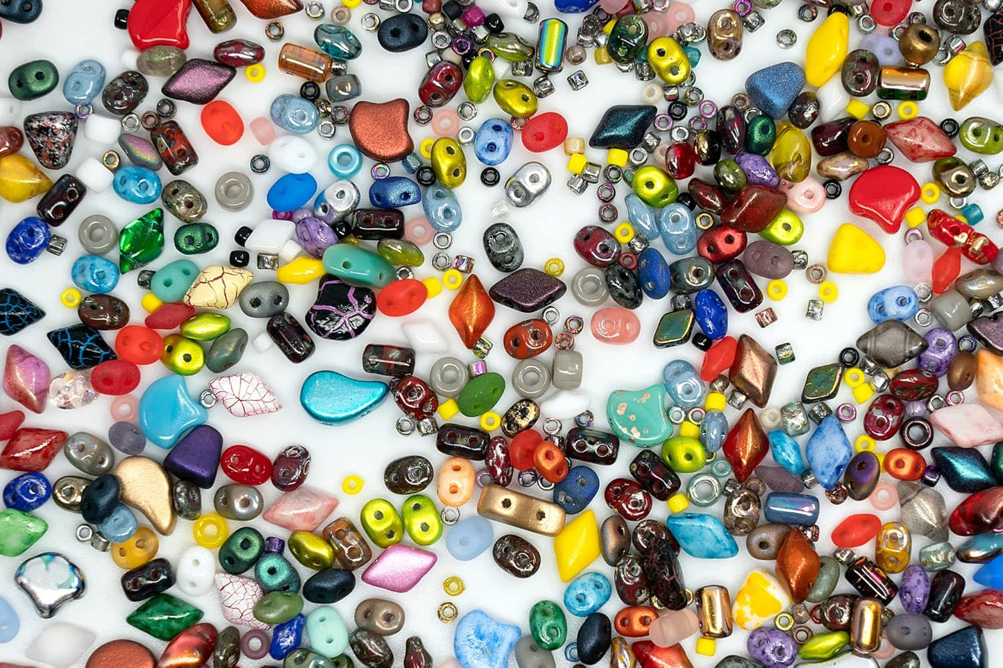 0.9oz (25g) of All MATUBO Glass Bead Mix (SuperDuo, MiniDuo, Ginko, Rulla, Nib-Bit, Paisley), 0.2-0.4inch (0.5-1cm),Mixed Colors