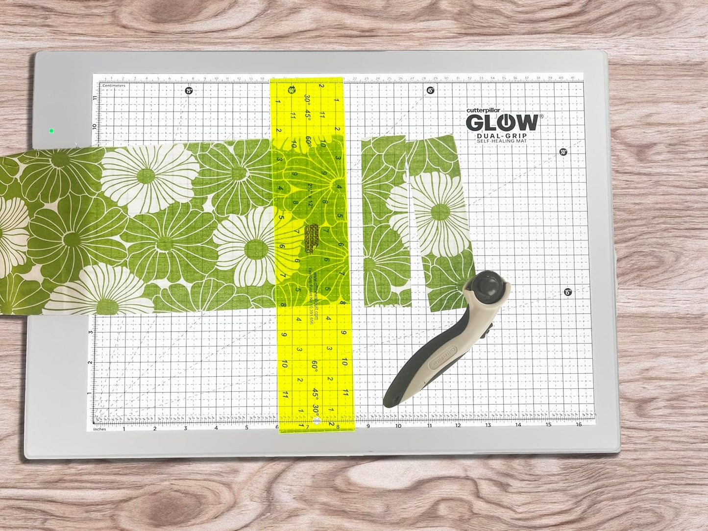CUTTERPILLAR GLOW CLASSIC LED Light Board, with Translucent, Self-Healing Cutting Mat Light Box Tracing Pad w/Non-Slip Translucent Self-Healing Cutting Mat, 13” x 19" - Perfect for Quilters & Crafters