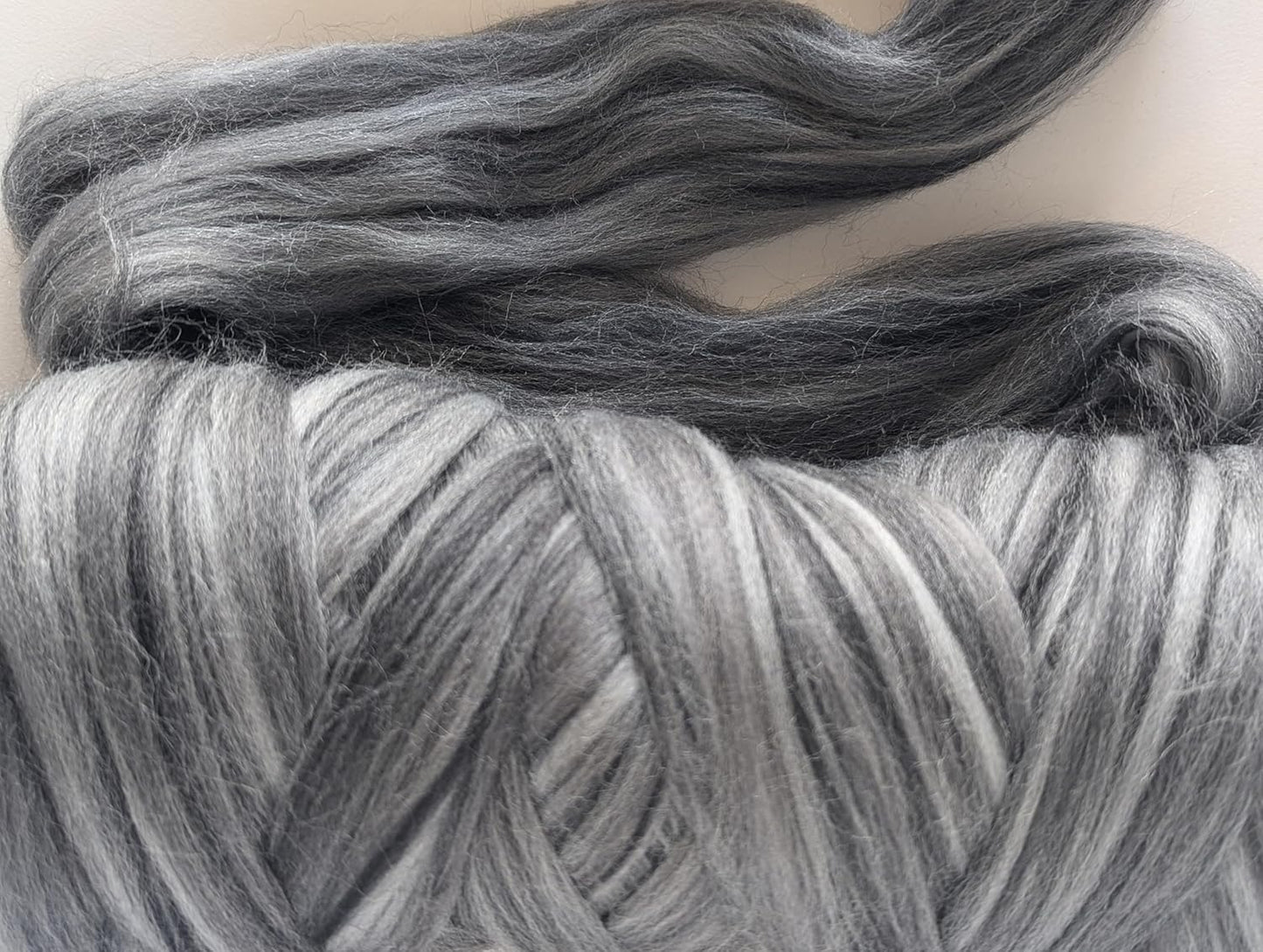 Multi Colored Natural Wool roving 1 lb. Best Wool for Needle Felting, Wet Felting, handcrafts and Spinning. (Midnight black1lb)