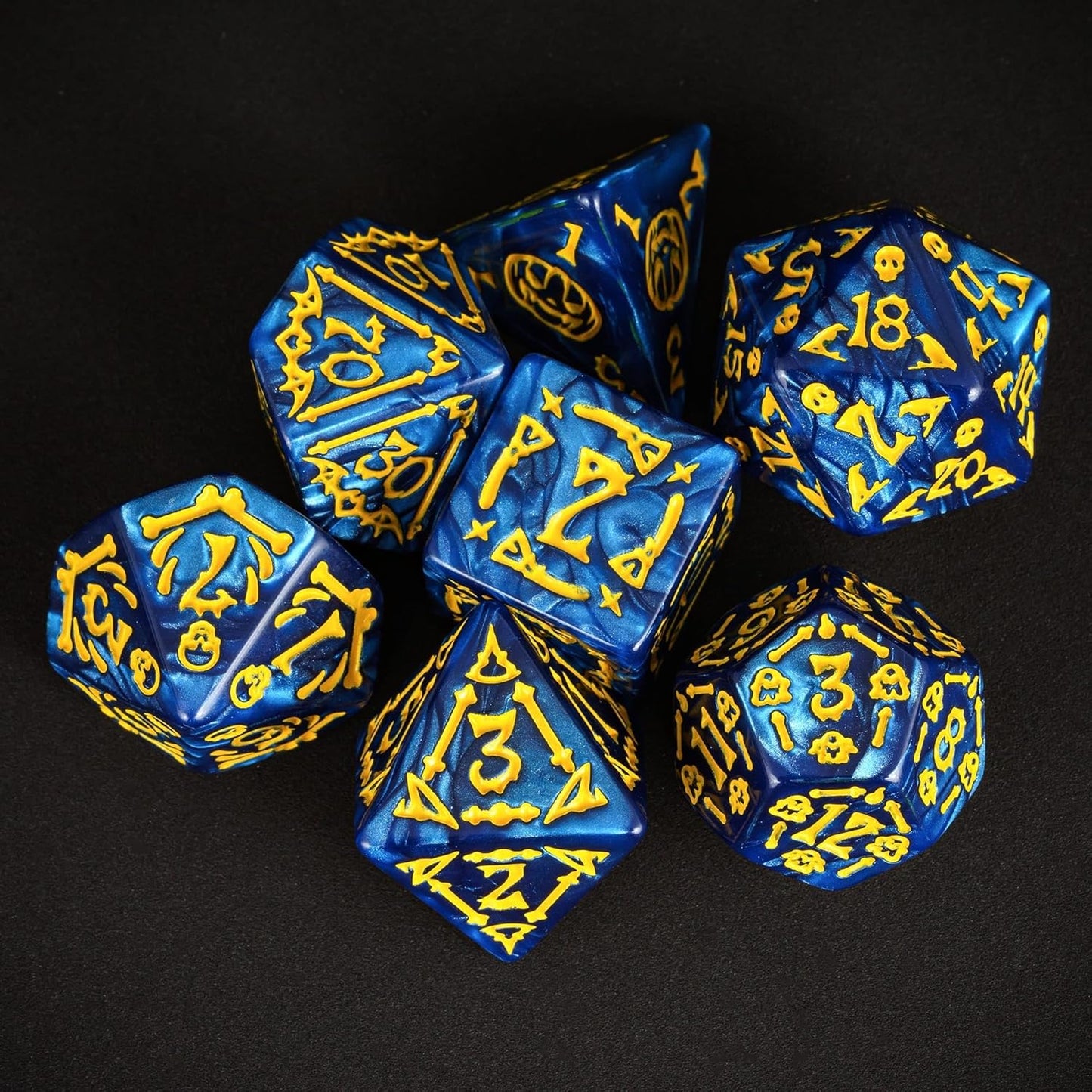 7-Die DND Dice Set Halloween Pattern Polyhedral Dice Set with Leather Bag, Skull Dice D&D Dice Set for RPG Table Games (Halloween Pattern-Blue)