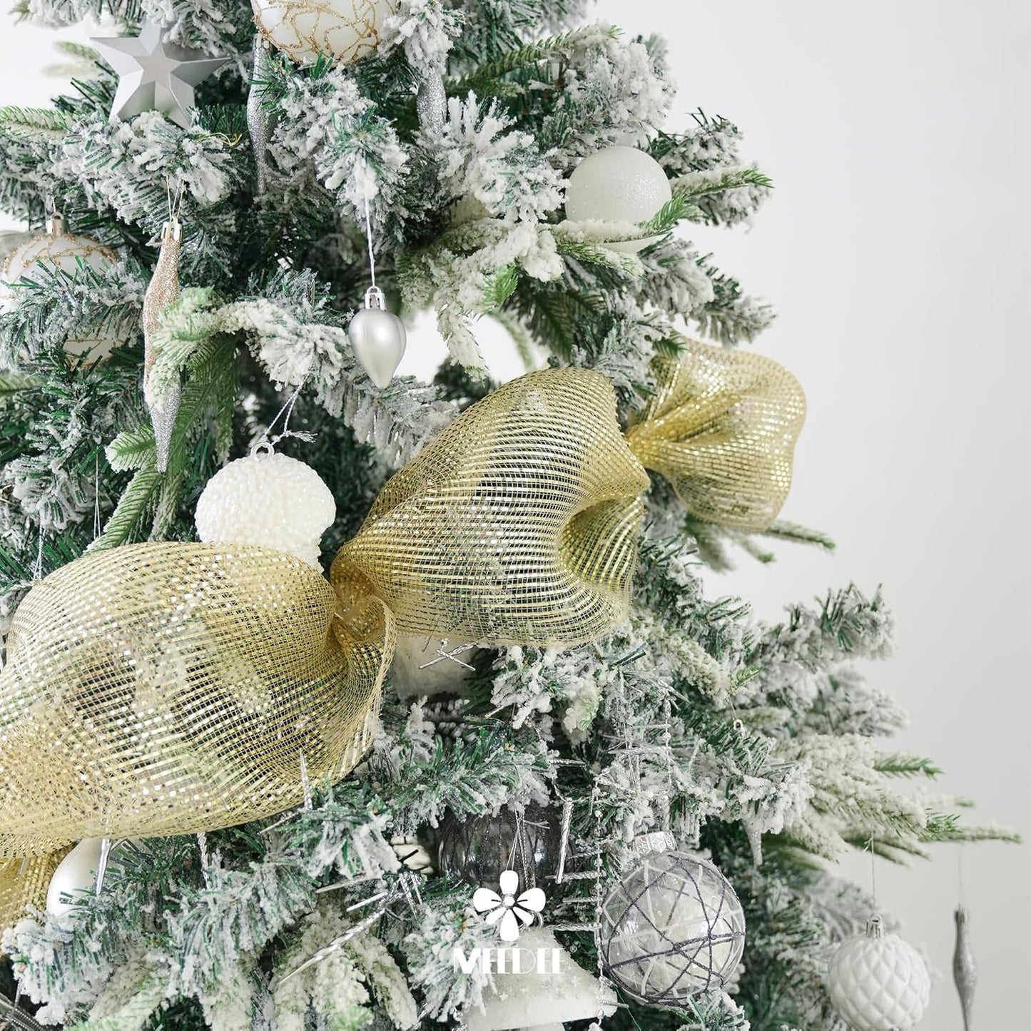 MEEDEE Champagne Deco Mesh 10 Inch Deluxe Wide Foil Metallic Mesh Premium Decorative Mesh Champagne Gold Mesh Ribbon for Christmas Tree, Wreaths, Garland, Gift Wrapping, Bows Making (30 Feet)